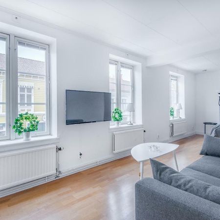 City Apartments In Jönköping מראה חיצוני תמונה